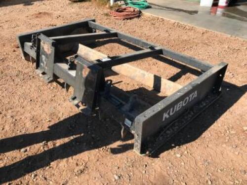 KUBOTA 7&rsquo; SKID STEER MOUNT BOX BLADE