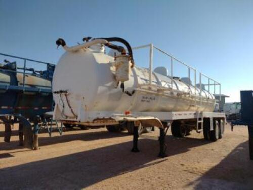 *Vacuum Tank Trailer