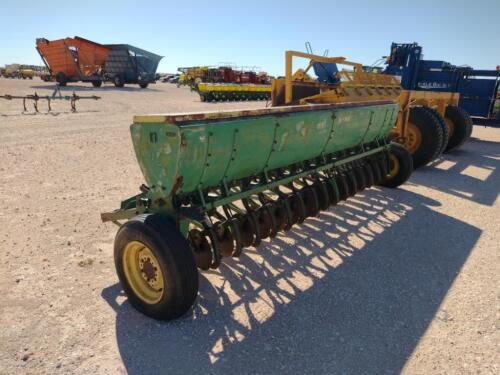 John Deere 13 Ft Seed Drill