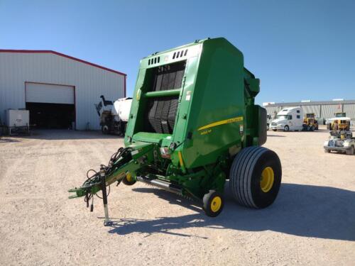 John Deere 460M Round Baler