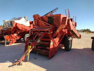 Bush Hog 6200 Peanut Combine