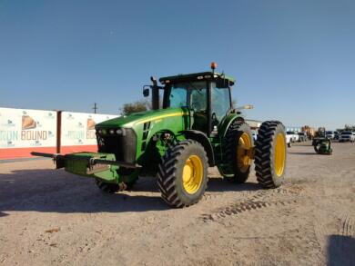 John Deere 8225R Tractor