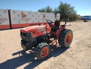 Kubota L2800 Tractor