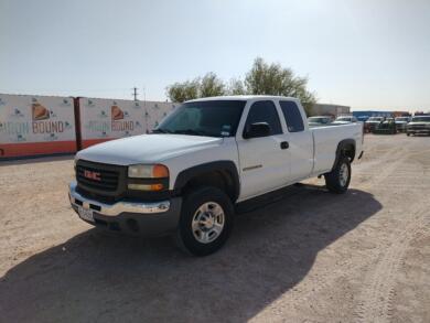 *2006 GMC Sierra Pickup Truck