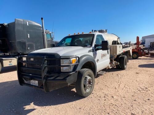 2013 Ford F-550 Portable Restroom Vacuum Truck