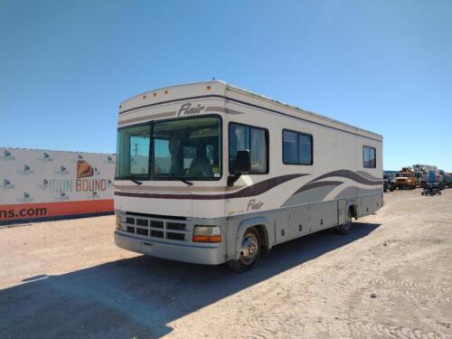 2000 Fleetwood Motor Home