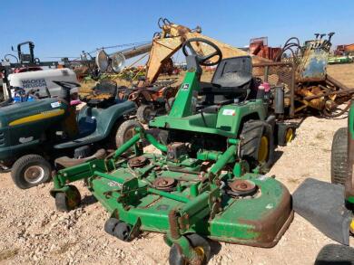 John Deere F735 Mower