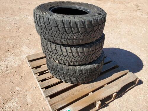 (3) Good Year Tires 285/70 R 17