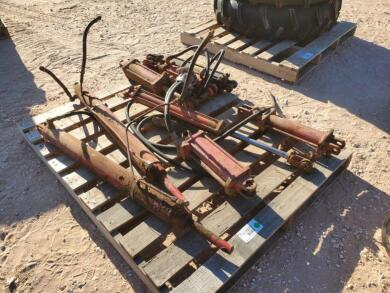 Lot of Hydraulic Cylinder