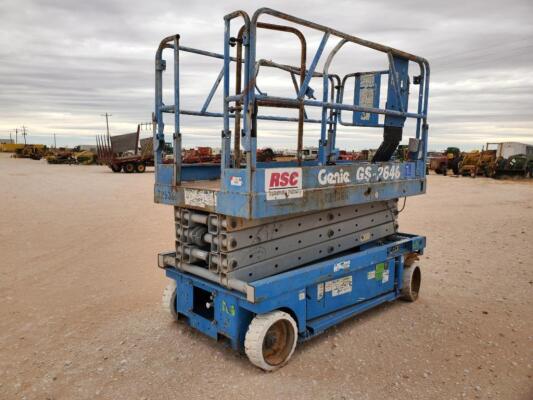 2000 Genie GS-2646 Scissor Lift