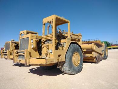 Caterpillar 621B Scraper