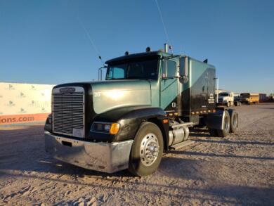 *1993 Freightliner FLD120 Truck