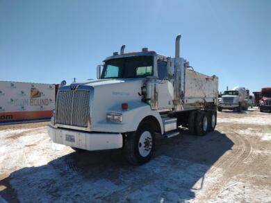 *2006 Western Star Dump Truck