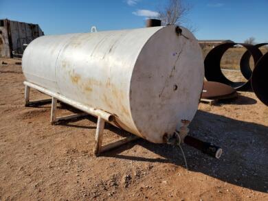 Water Tank on Stand