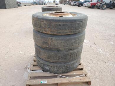 (4) Truck Wheels/Tires 285/75 R 24.5