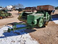 John Deere EG 224 Square Baler