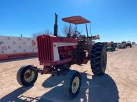 Farmall 806 Tractor