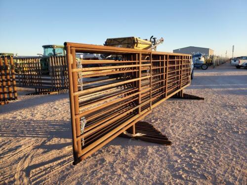 (10) 24' Freestanding Cattle Panels one with 8' Gate