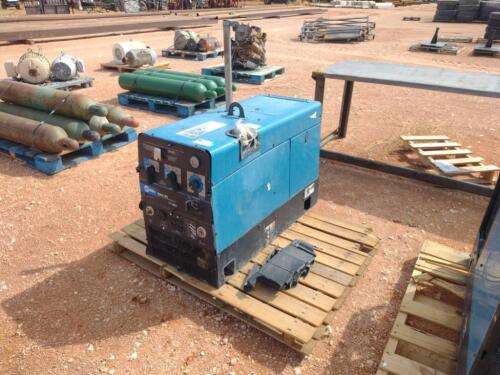 Miller Bobcat 250 Welder ( Does Not Run )