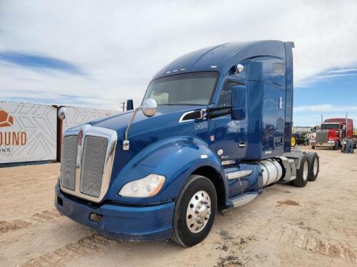 2016 Kenworth T680 Semi Truck