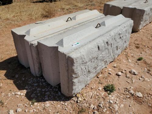 (2) Concrete Retaining Blocks 6ft x 2ft