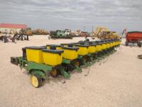 John Deere 7300 Vacuum Planter 12 Row