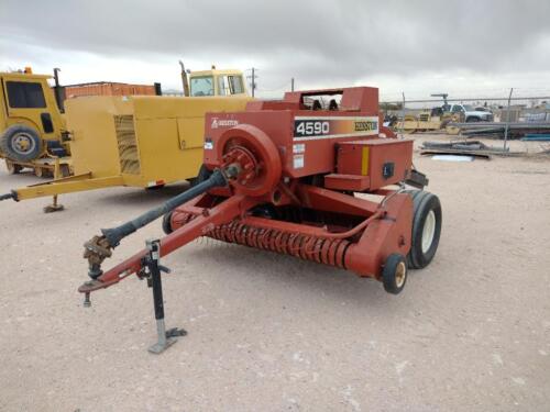 Hesston 4590 small square baler