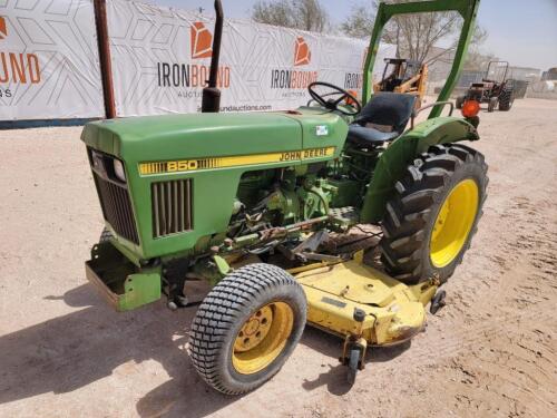 John Deere 850 Tractor