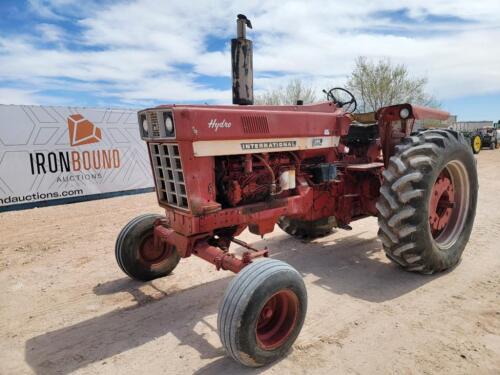 International 1066 Hydro Tractor