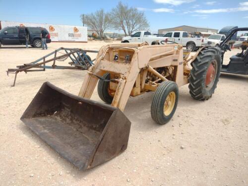 Massey Ferguson Tractor with Front end Loader