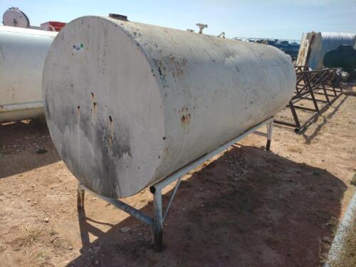 1,000 Gallon Fuel Tank on Stand