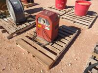 Lincon AC225 Welder