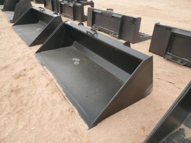 Unused 78'' QT Bucket w/Blade