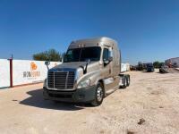 2013 Freightliner Cascadia Truck Tractor