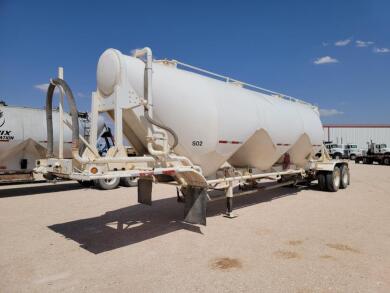 Pneumatic Tank Trailer