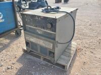 Lincoln Idealarc R3S 400 Welder