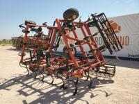 Unverferth Perfecta Cultivator w/ Folding Wings