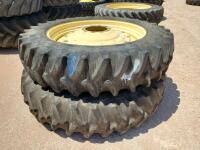 (2) John Deere Dualls 420/80R46