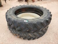 (1) Tractor Dual & (1) Tire 380/90 R 46