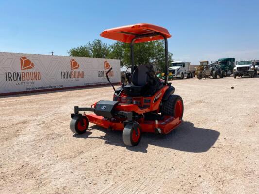 Kubota ZD 1211 Zero Turn Lawn Mower