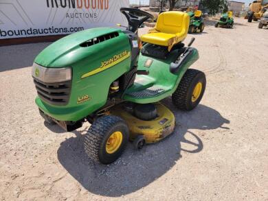 John Deere L110 Riding Mower