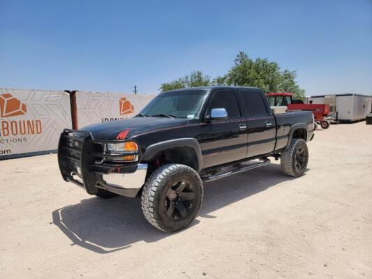 2002 GMC Sierra Pickup Truck