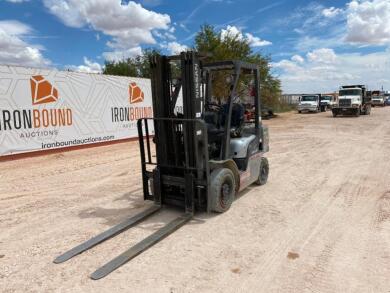 Nissan 50 Forklift