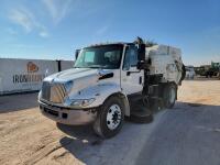 2007 International 4200 Sweeper Truck