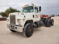 Mack Day Cab Truck