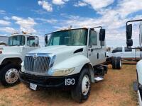 International Cab chassis Truck