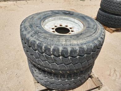 (2) Truck Tires/Wheels 445/65 R 22.5
