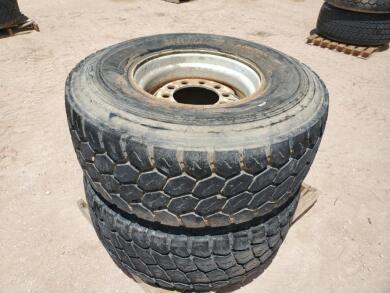 (2) Truck Tires/Wheels 445/65 R 22.5