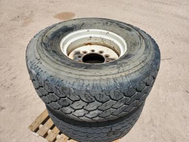 (2) Truck Tires/Wheels 445/65 R 22.5