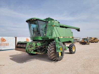 John Deere 9600 Combine